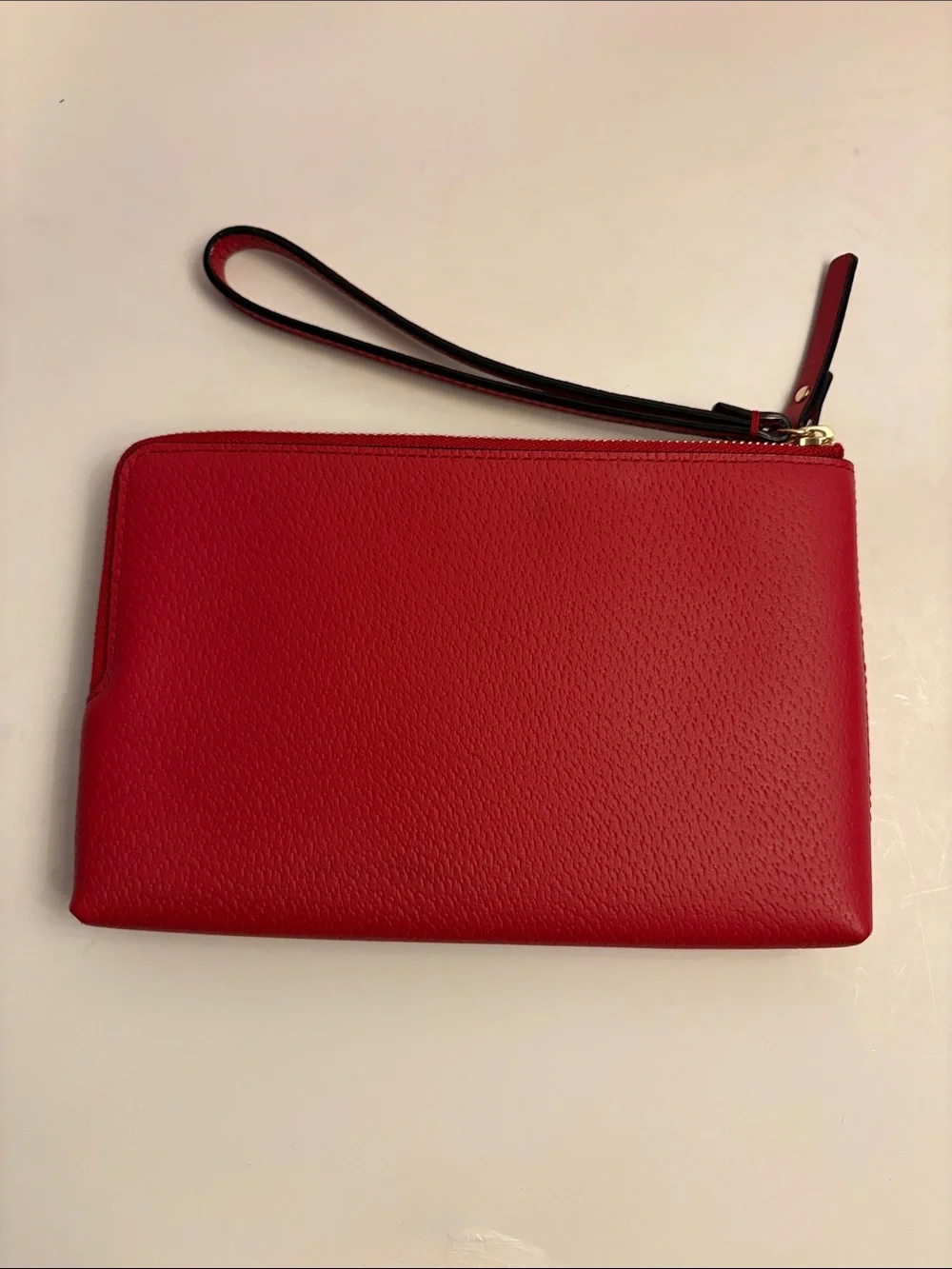 kate spade Red Leather Wristlet with Detachable Strap excellent condition